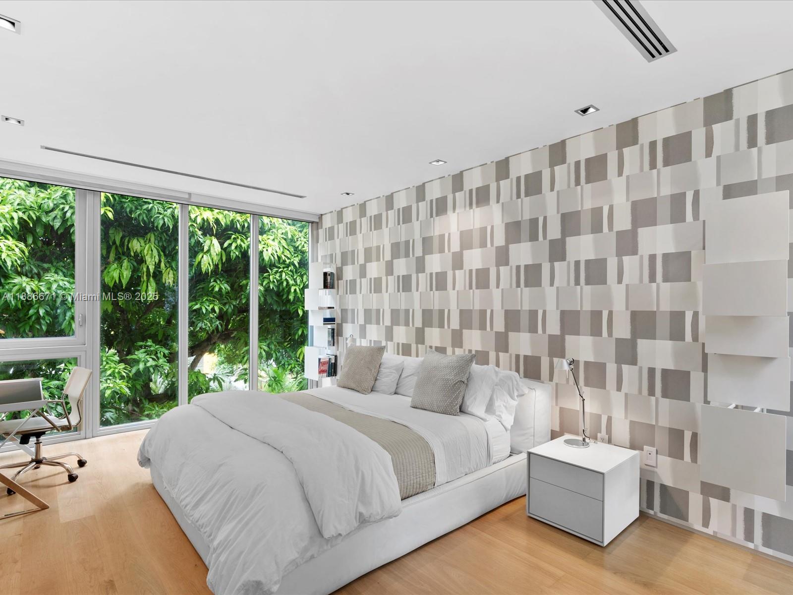 RIO VISTA C J HECTORS RES - Residential