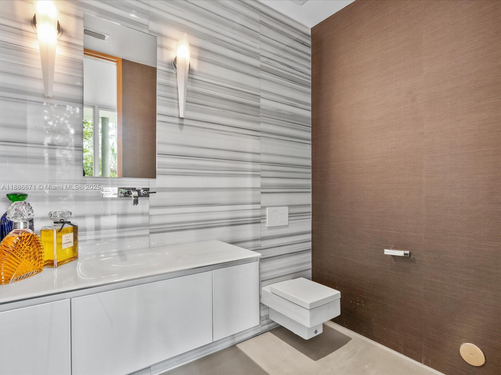 RIO VISTA C J HECTORS RES - Residential