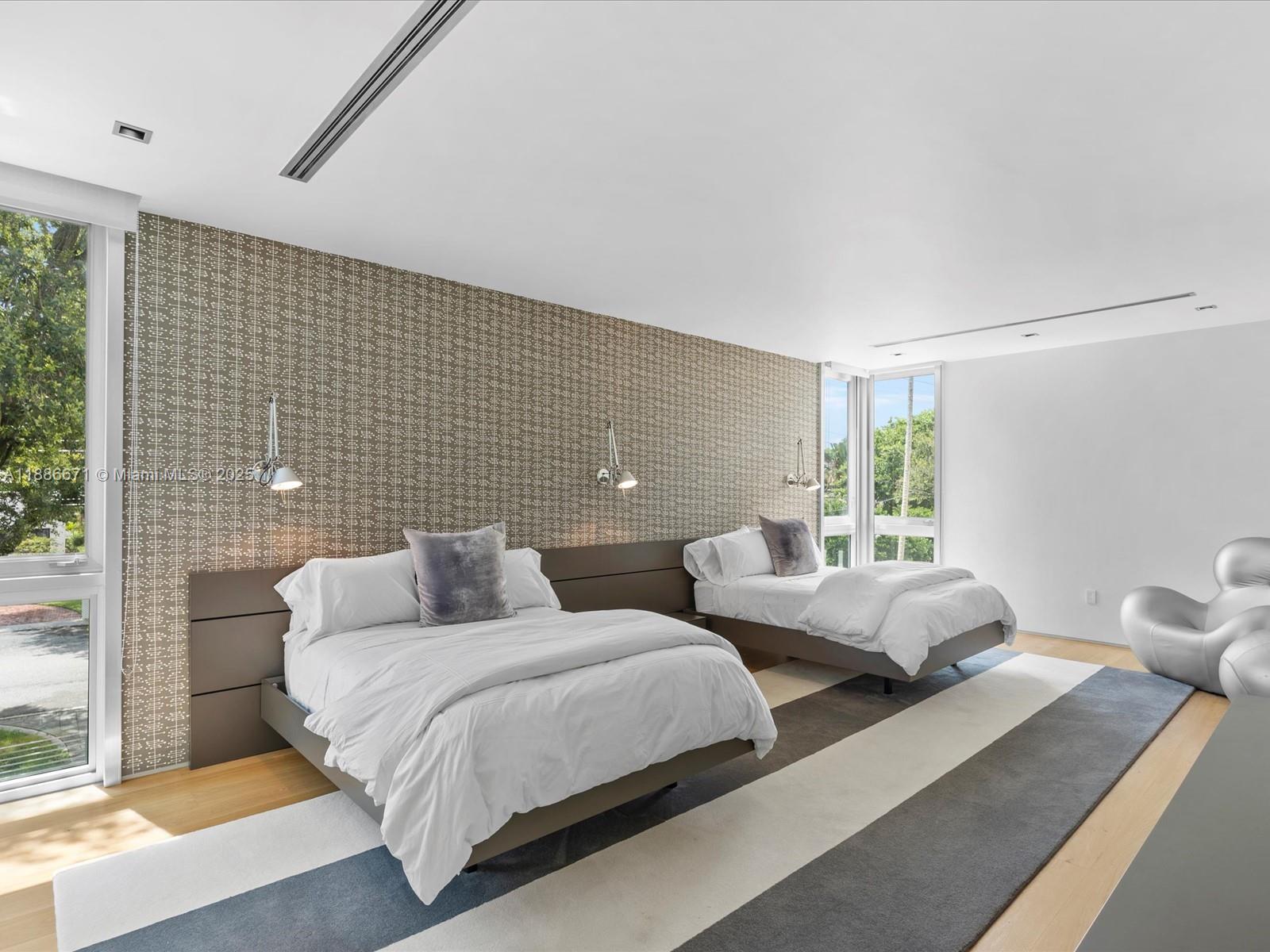 RIO VISTA C J HECTORS RES - Residential