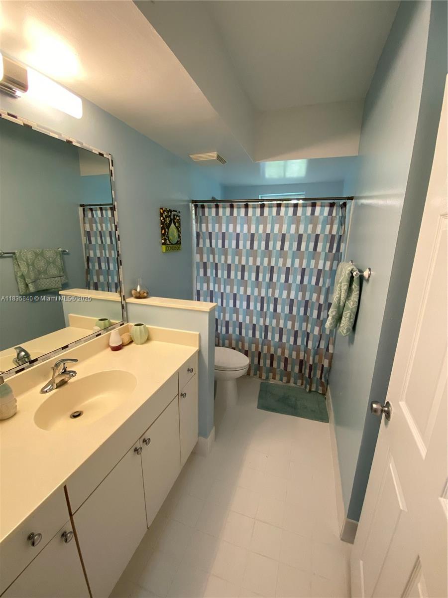 PORTO BELLAGIO CONDO - Residential