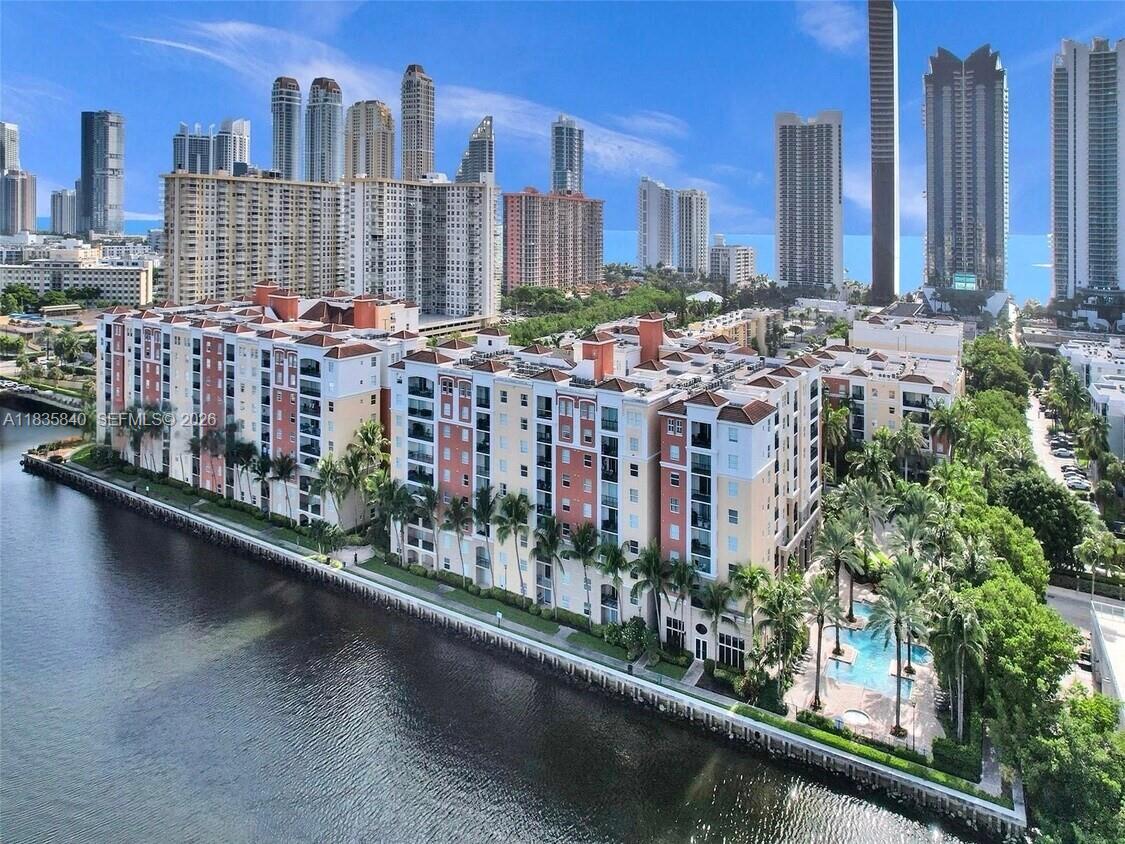 PORTO BELLAGIO CONDO - Residential