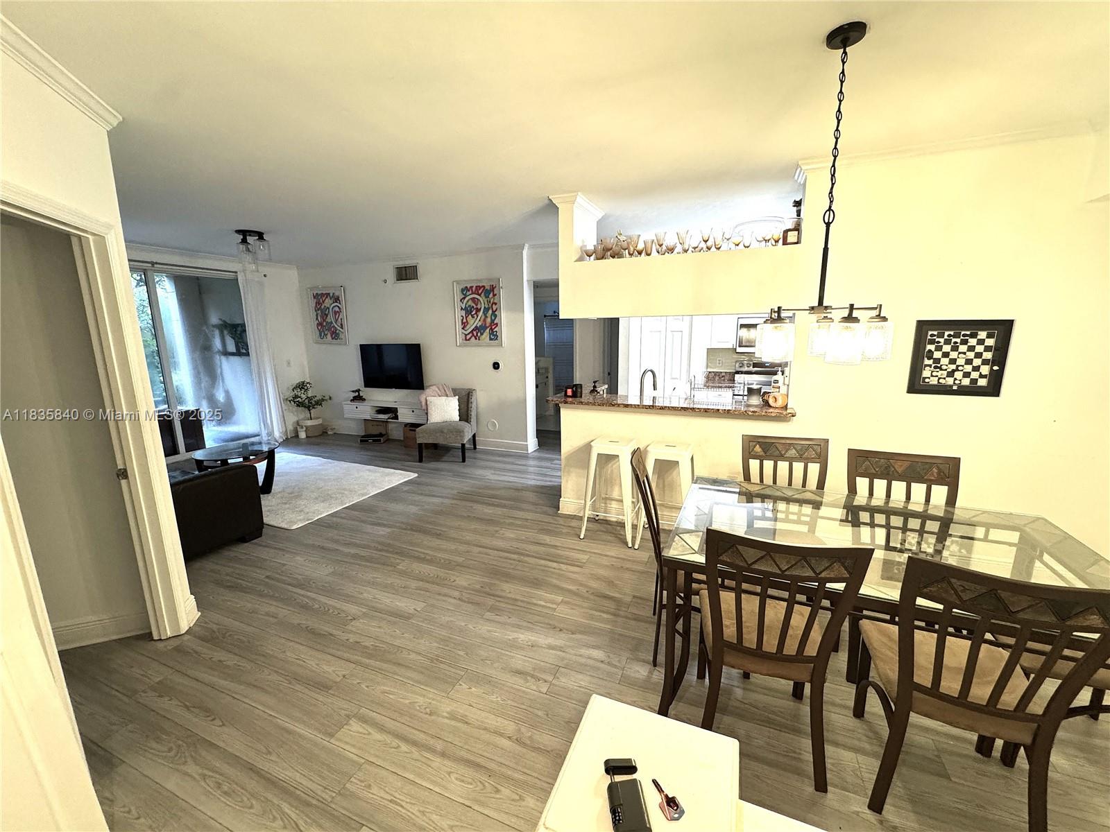 PORTO BELLAGIO CONDO - Residential