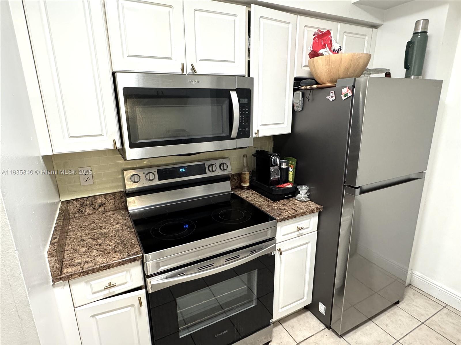 PORTO BELLAGIO CONDO - Residential