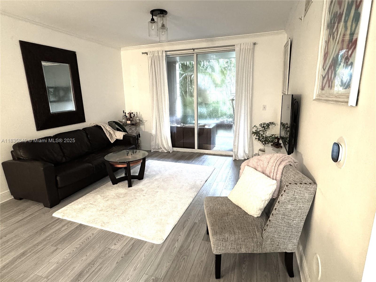 PORTO BELLAGIO CONDO - Residential