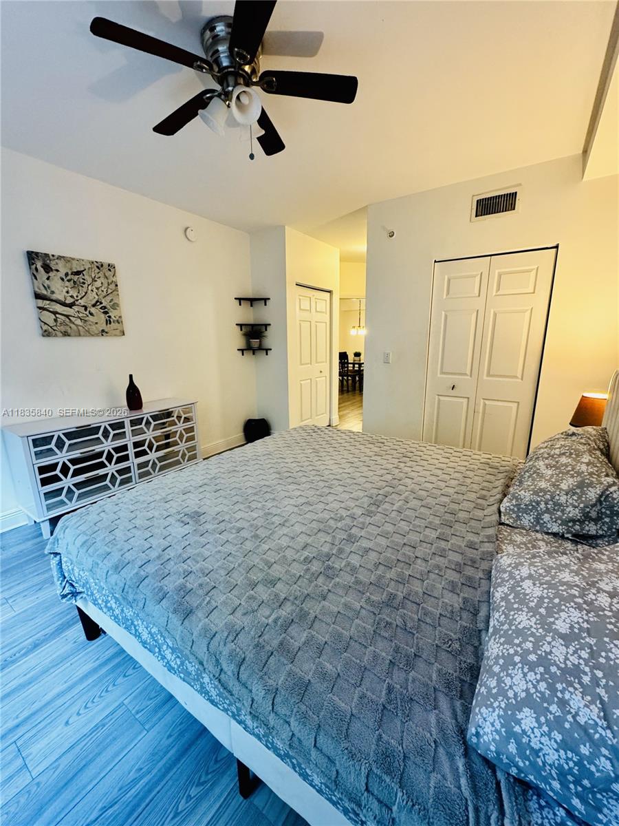 PORTO BELLAGIO CONDO - Residential