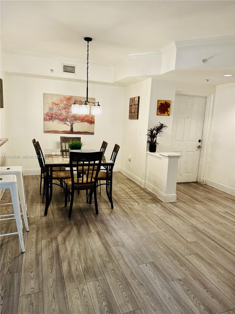 PORTO BELLAGIO CONDO - Residential