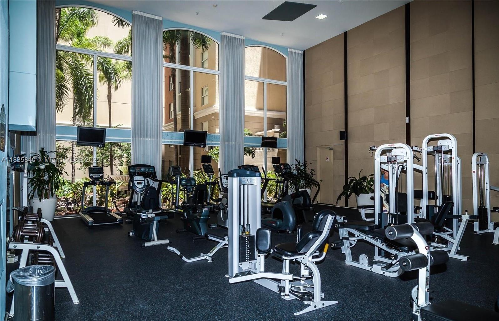 PORTO BELLAGIO CONDO - Residential