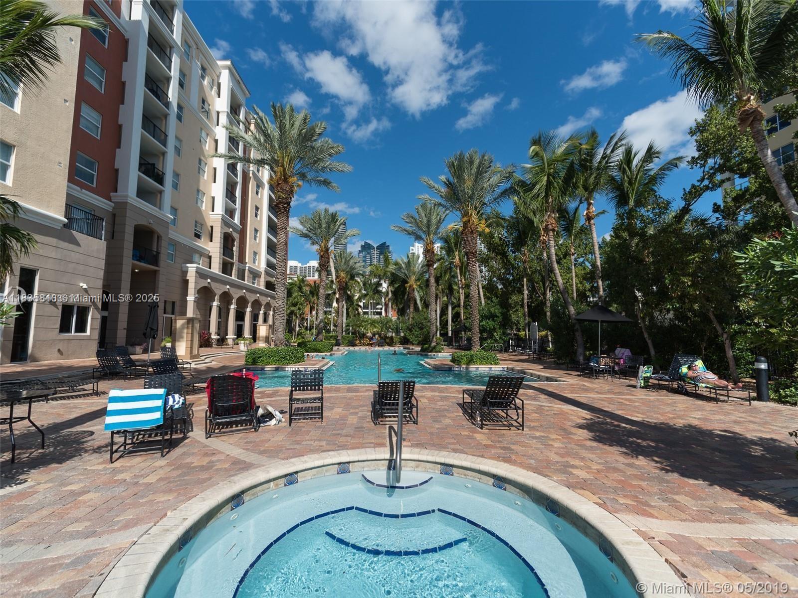 PORTO BELLAGIO CONDO - Residential