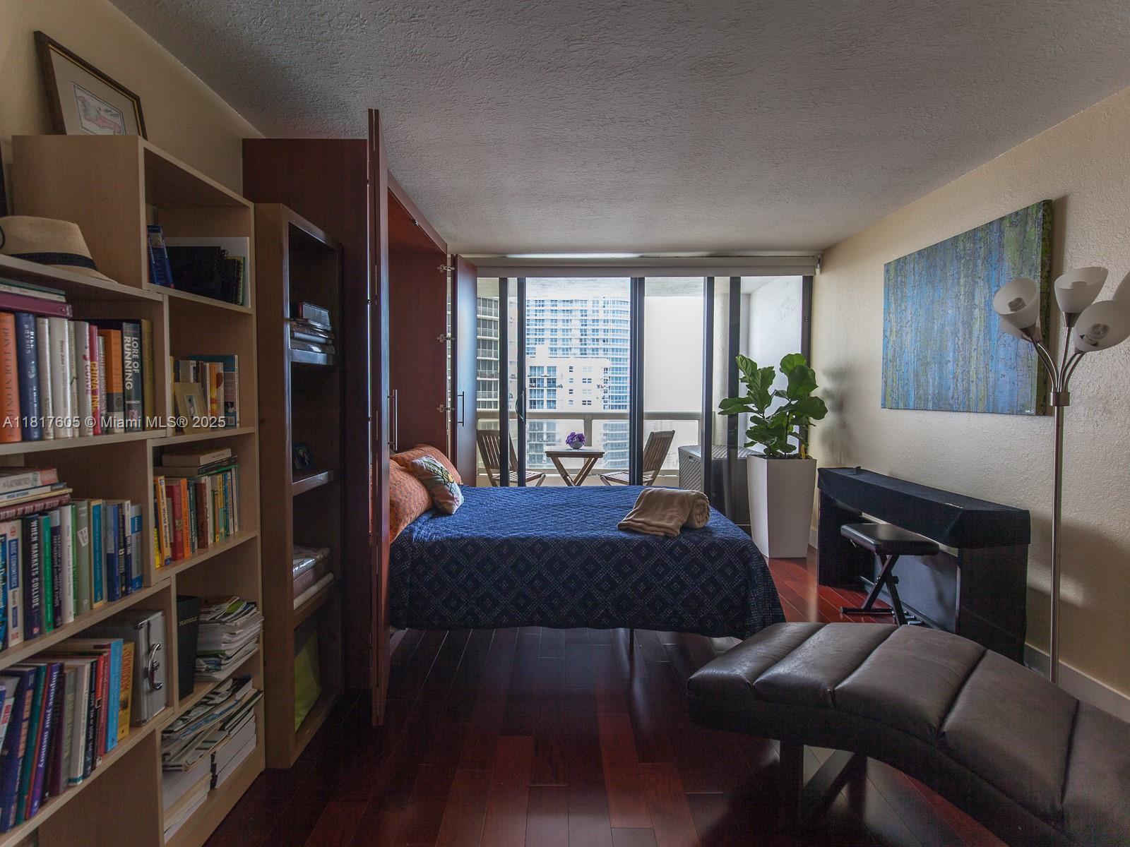 VENETIA CONDO - Residential Lease