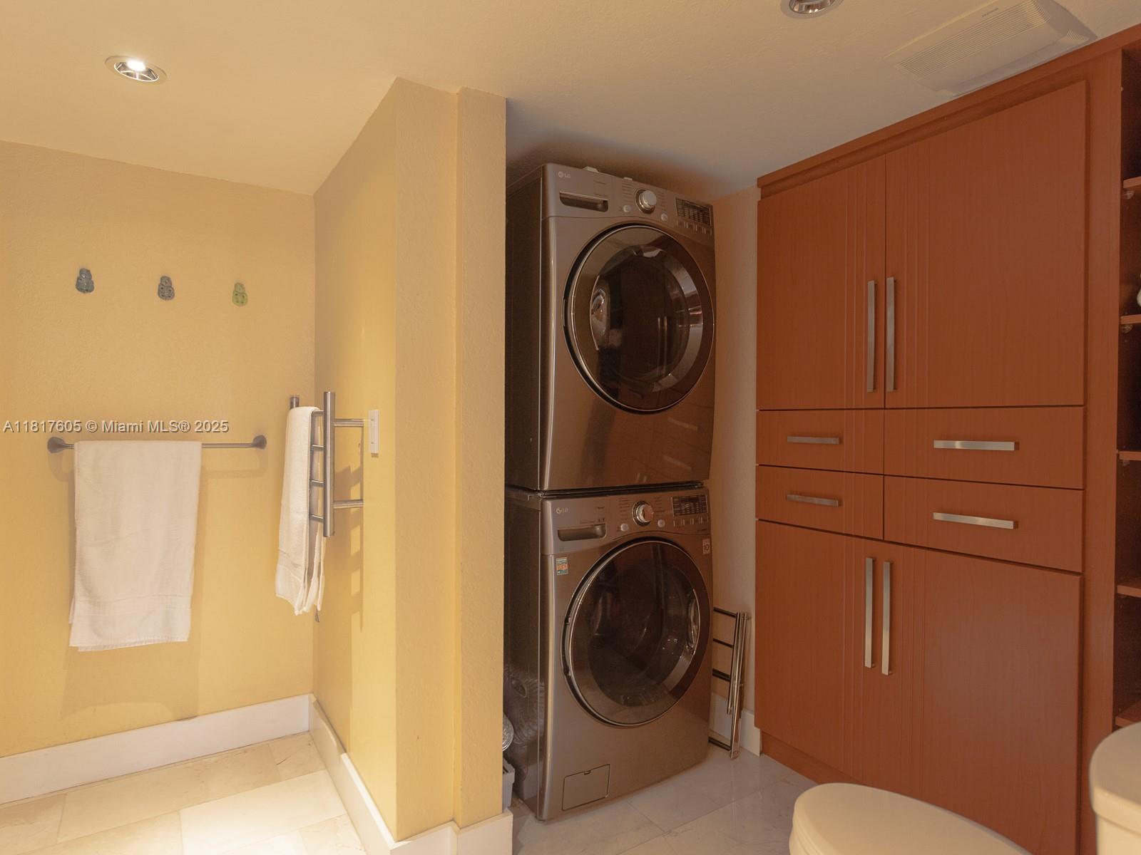 VENETIA CONDO - Residential Lease