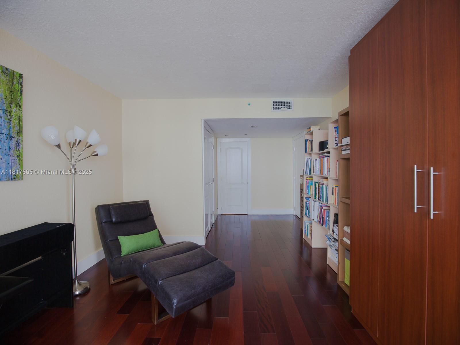VENETIA CONDO - Residential Lease