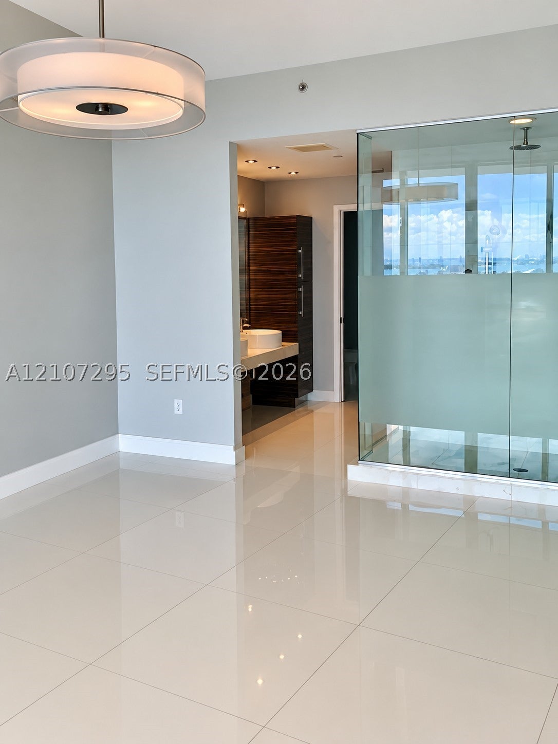 2020 N Bayshore Dr 3203