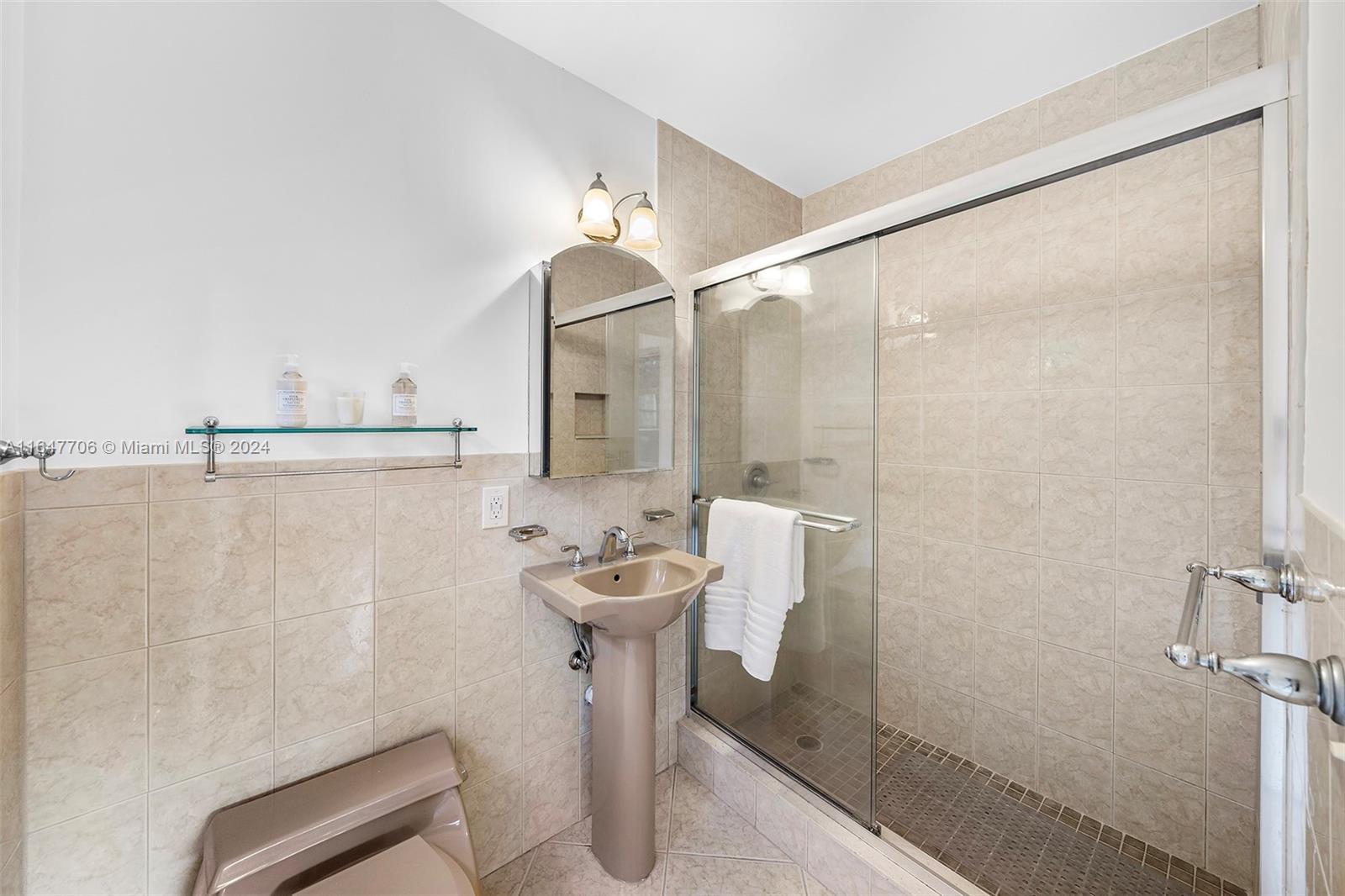 CORAL GAB SEC D REV PL - Residential