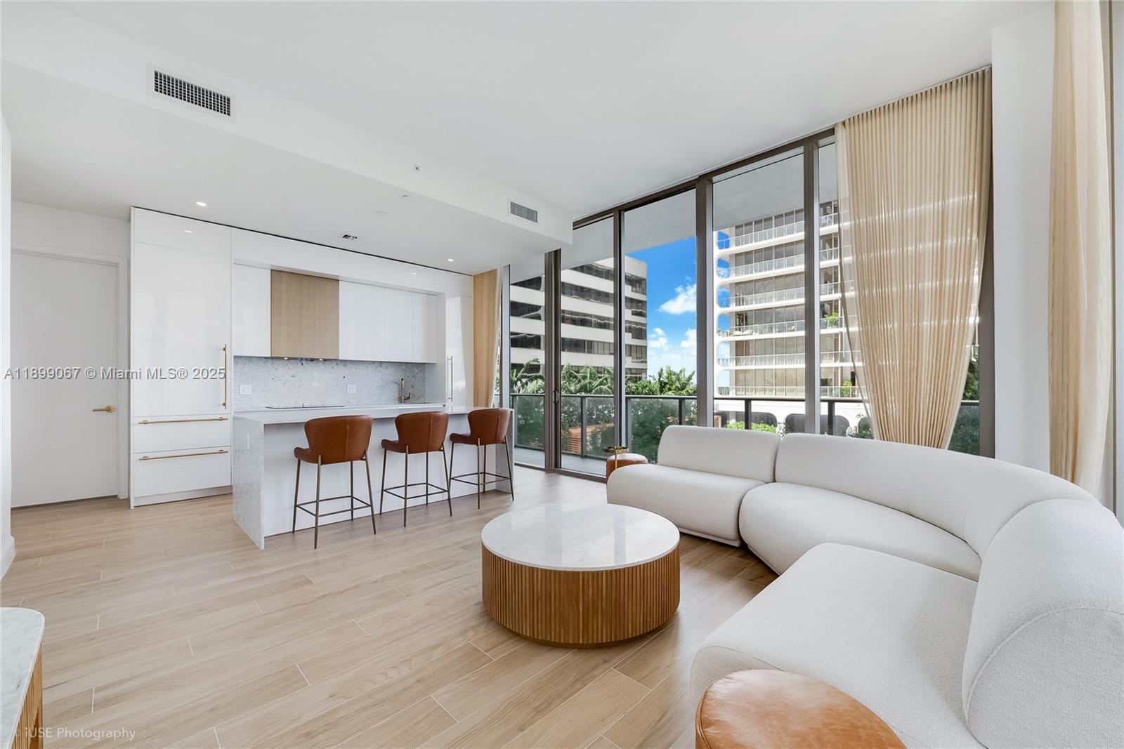 2655 S Bayshore Dr 910