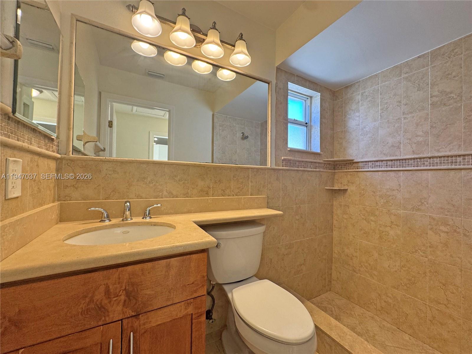 LAKES BY THE BAY SEC 6 - Residential