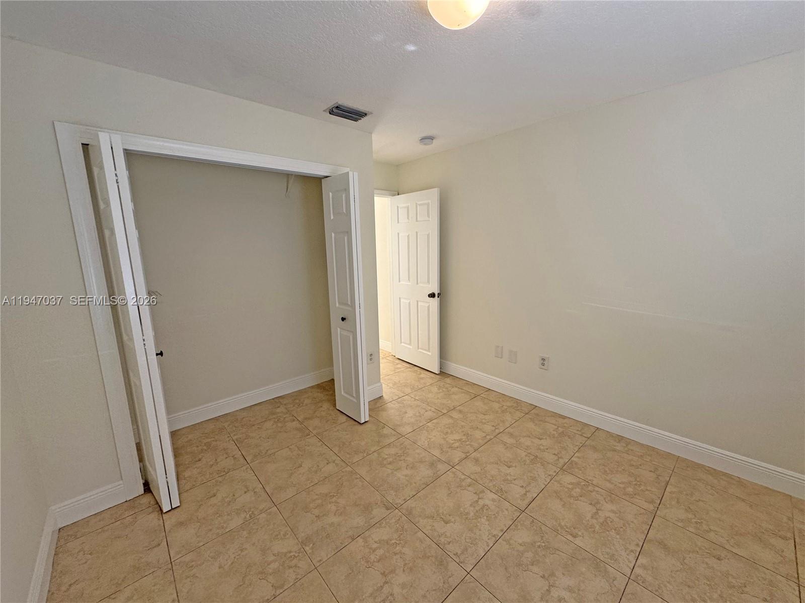 LAKES BY THE BAY SEC 6 - Residential