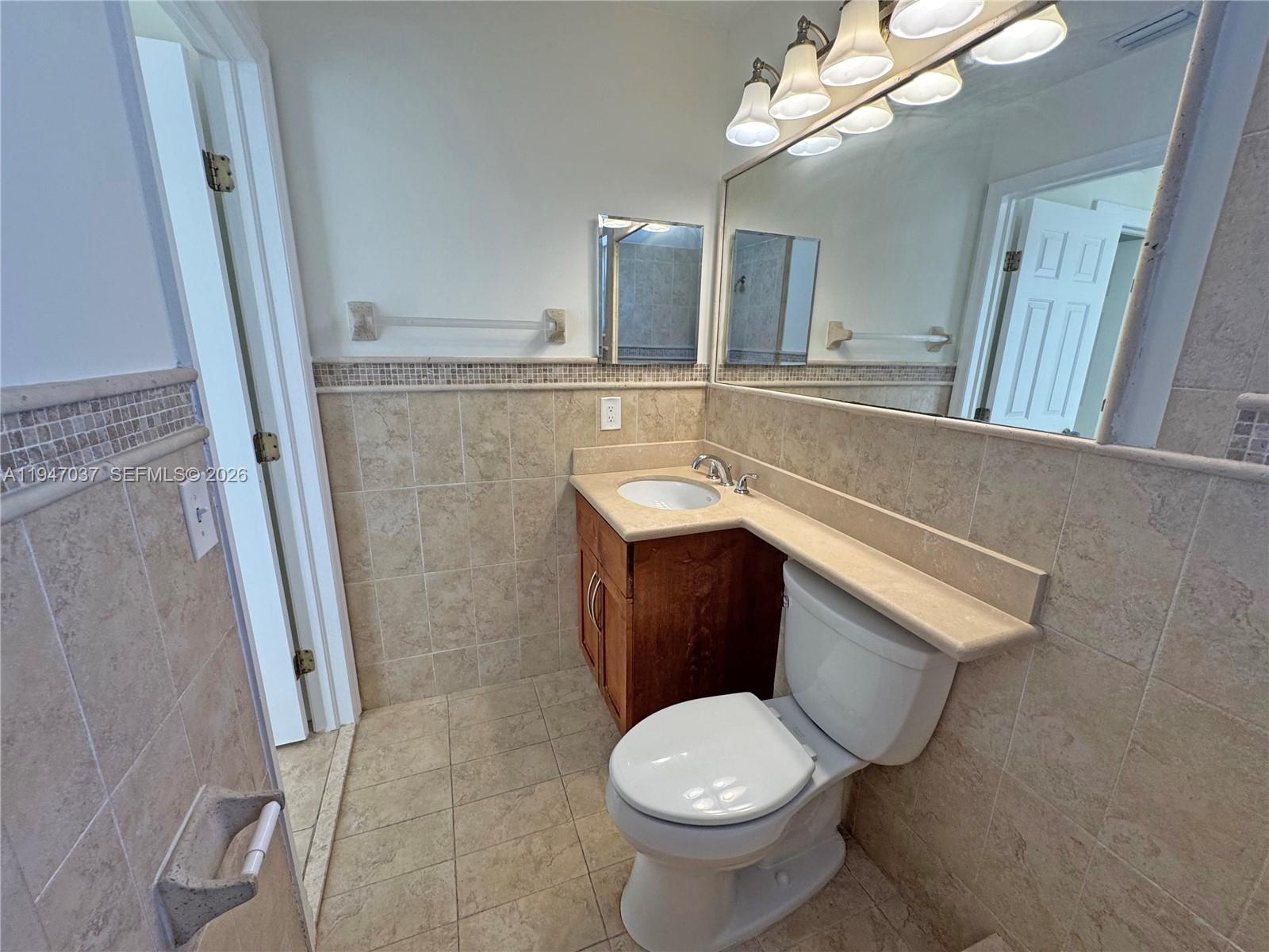 LAKES BY THE BAY SEC 6 - Residential