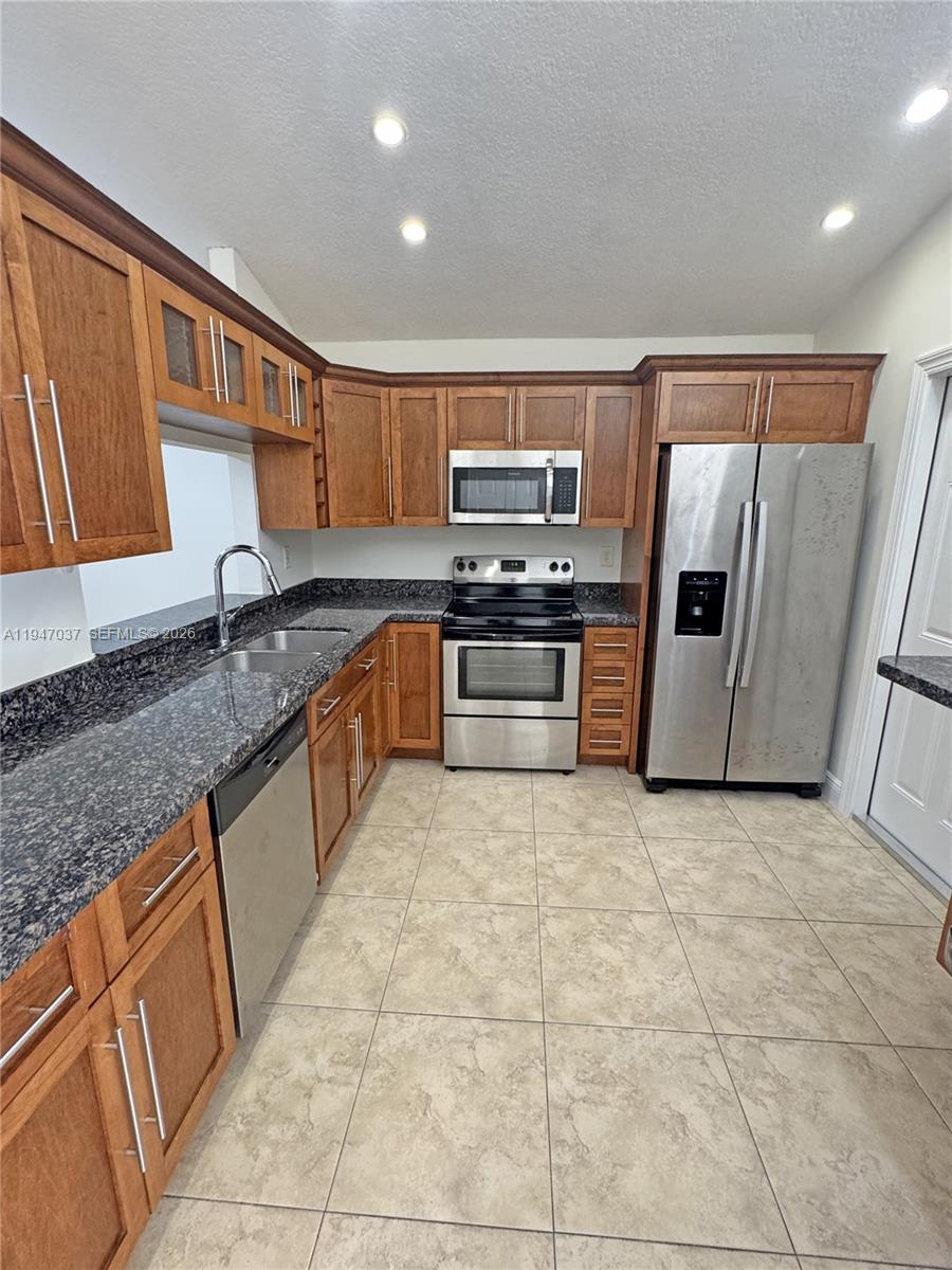 LAKES BY THE BAY SEC 6 - Residential