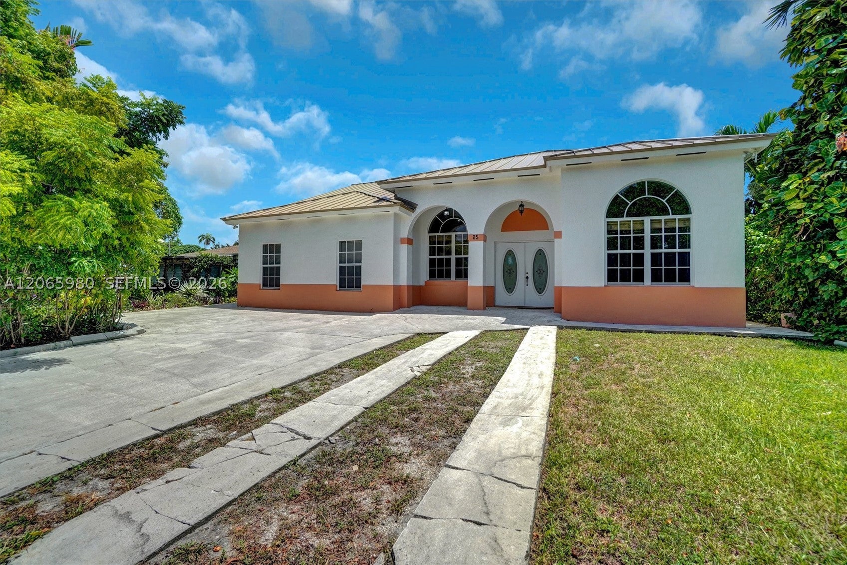 25 Ludlam Dr