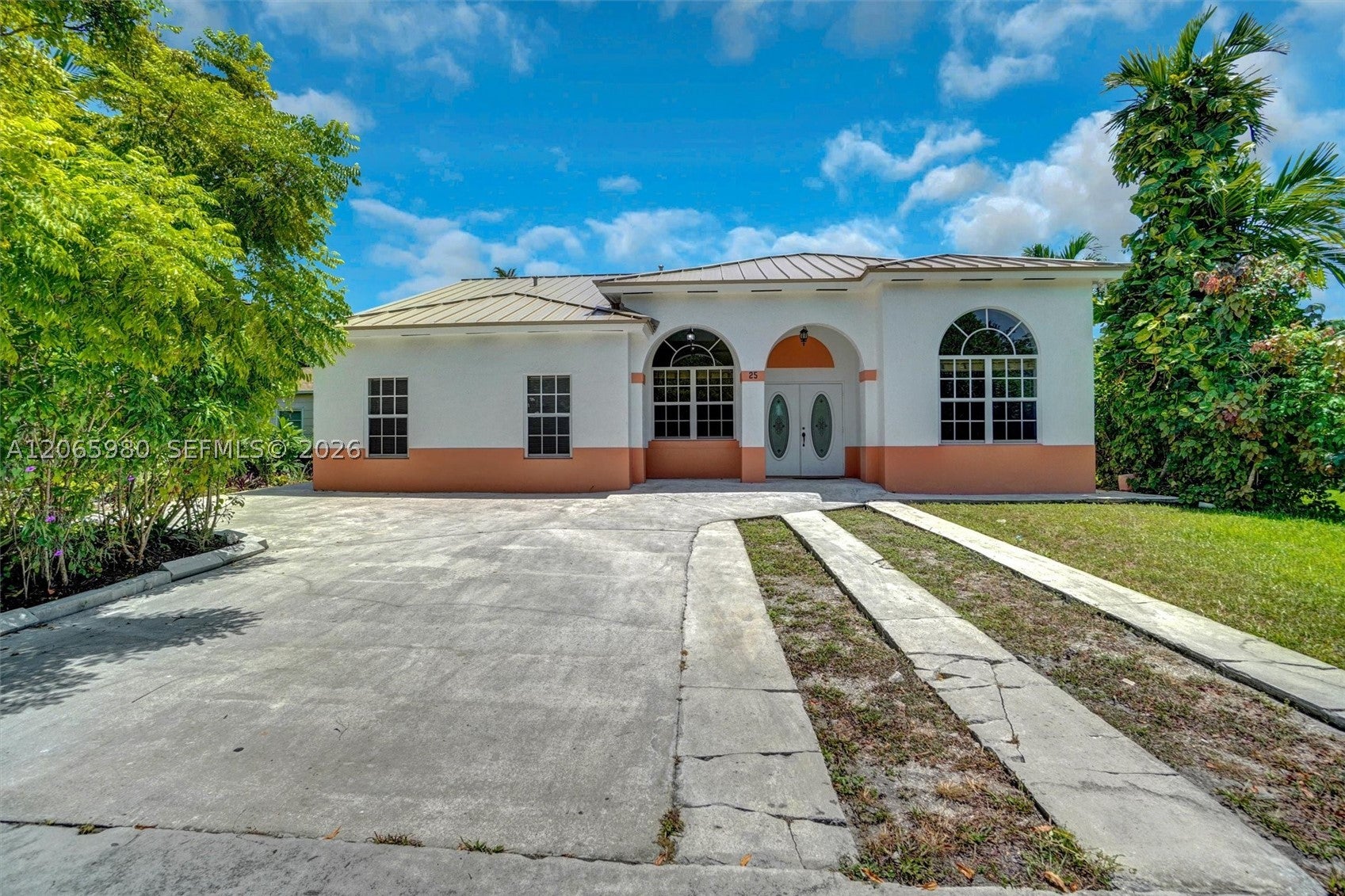 25 Ludlam Dr