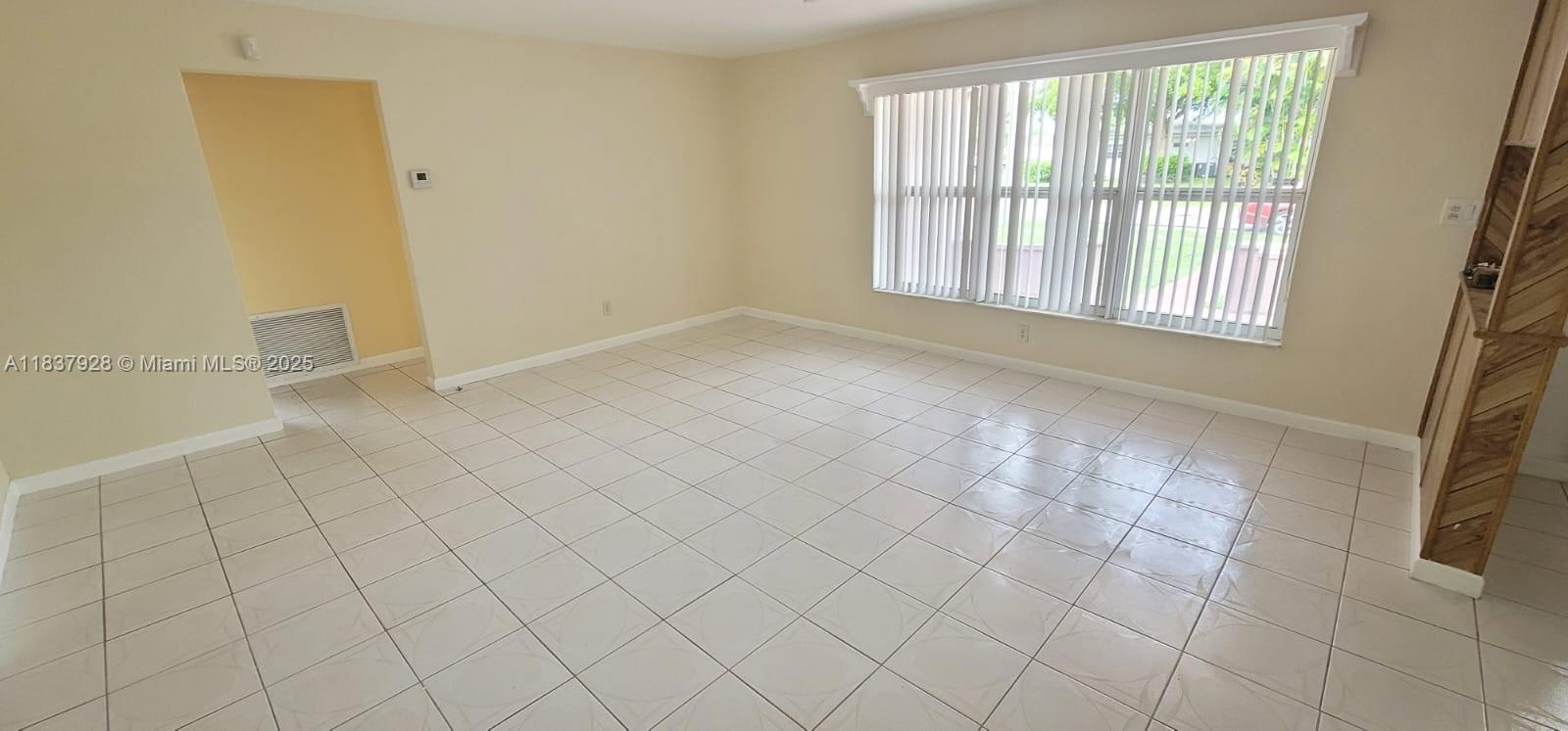 OAKLAND ESTATES 1ST SEC - Residential Lease