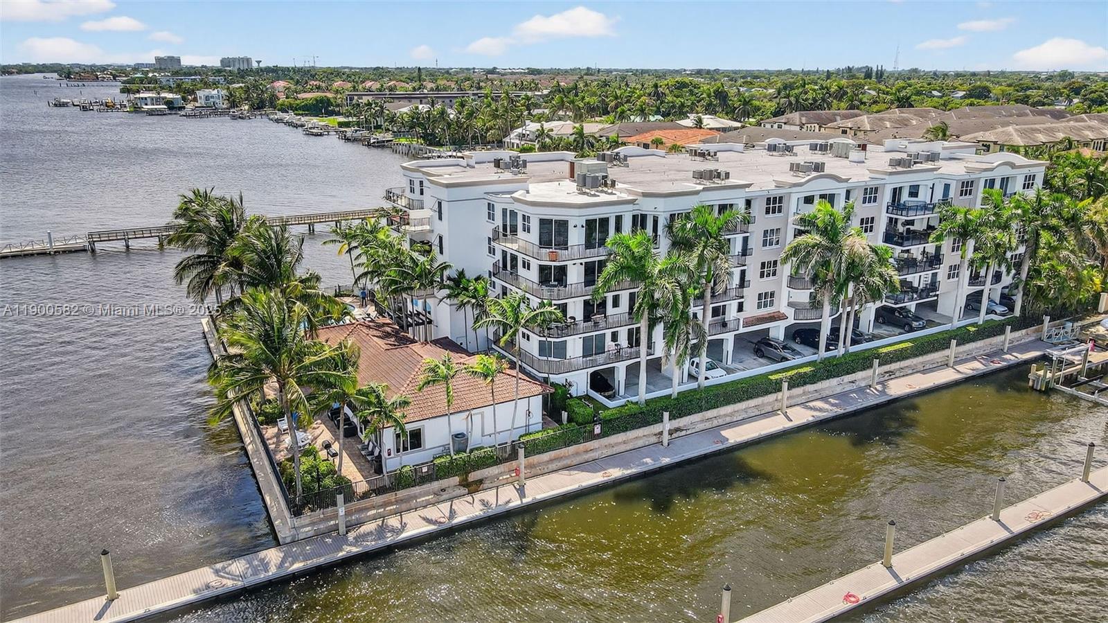 PENINSULA ON THE INTRACOA - Residential Lease