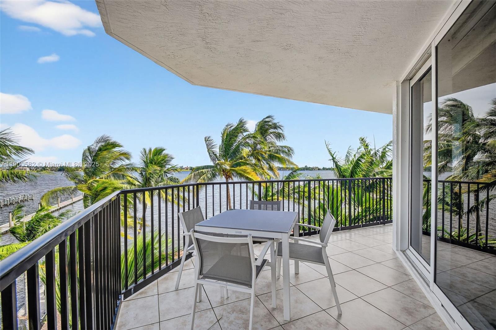 PENINSULA ON THE INTRACOA - Residential Lease