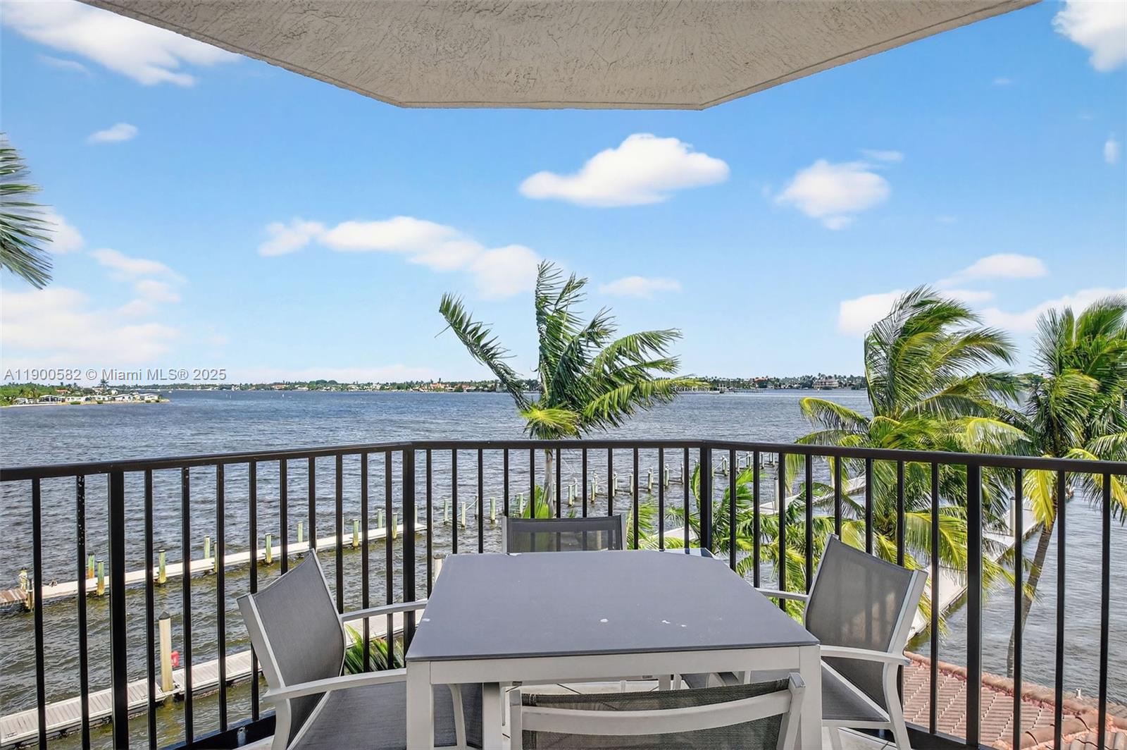 PENINSULA ON THE INTRACOA - Residential Lease