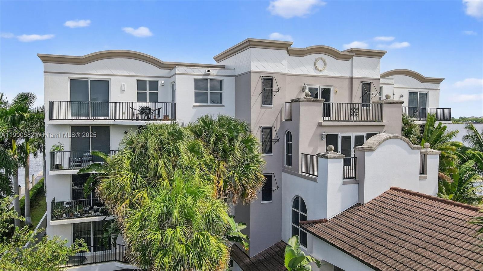 PENINSULA ON THE INTRACOA - Residential Lease