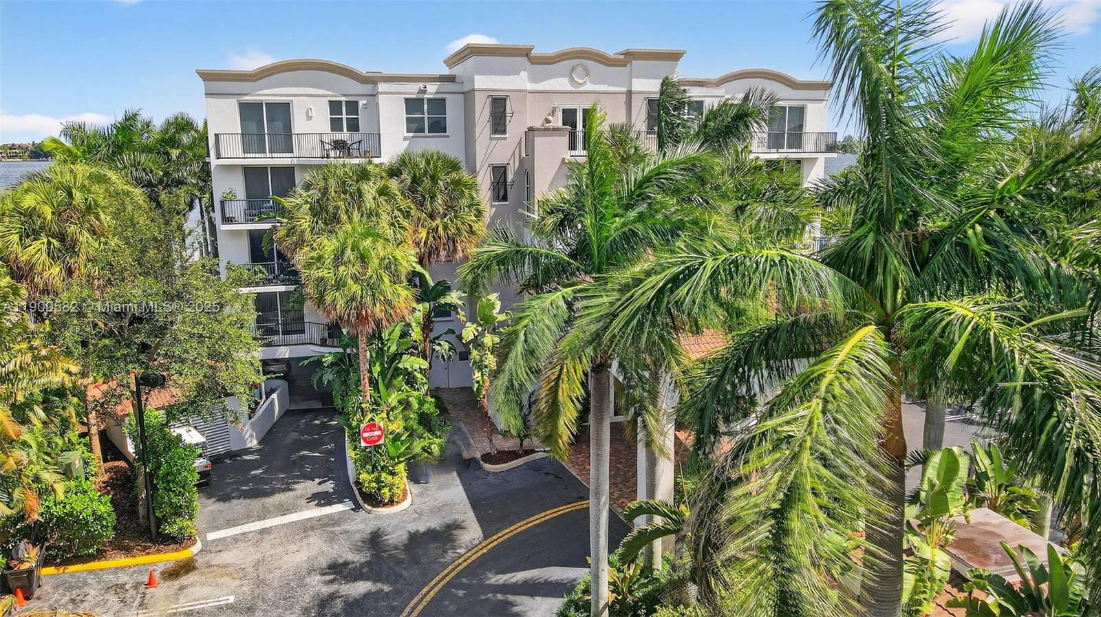 PENINSULA ON THE INTRACOA - Residential Lease