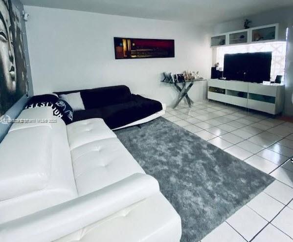 Super modern and extra clean condo in the heart of Hialeah. This building is very well maintained and quiet. Centrally located to all shopping and expressways. Easy qualification and process to move in. Call today for a private showing. Tenants will need to have verifiable income, no pets, no smokers, credit/eviction report, 2 people maximum.