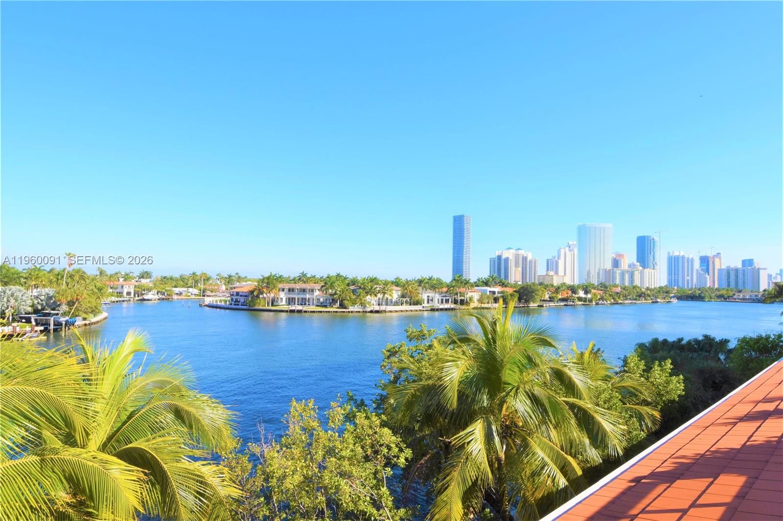 THE LANDMARK CONDO - Residential