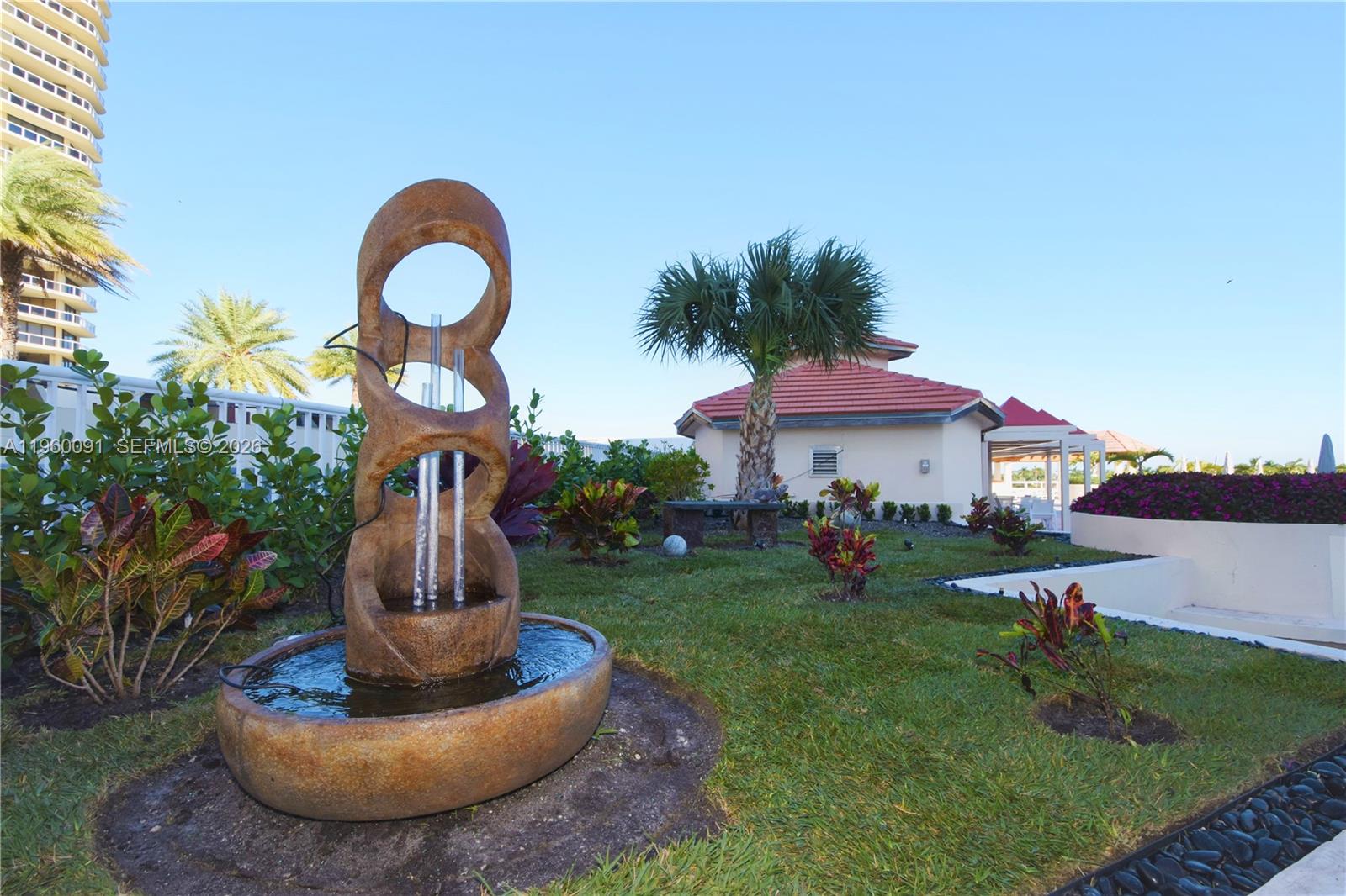 THE LANDMARK CONDO - Residential