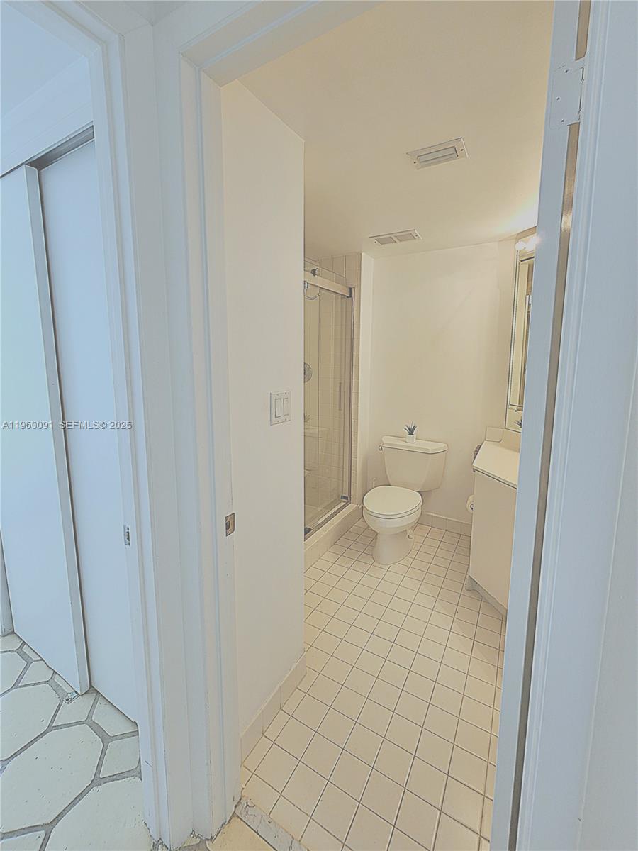 THE LANDMARK CONDO - Residential