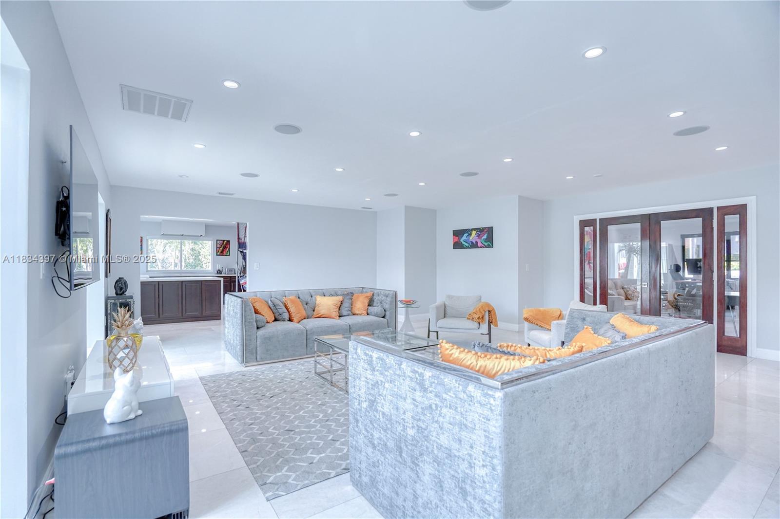 KEYSTONE ISLAND NO 5 - Residential Lease