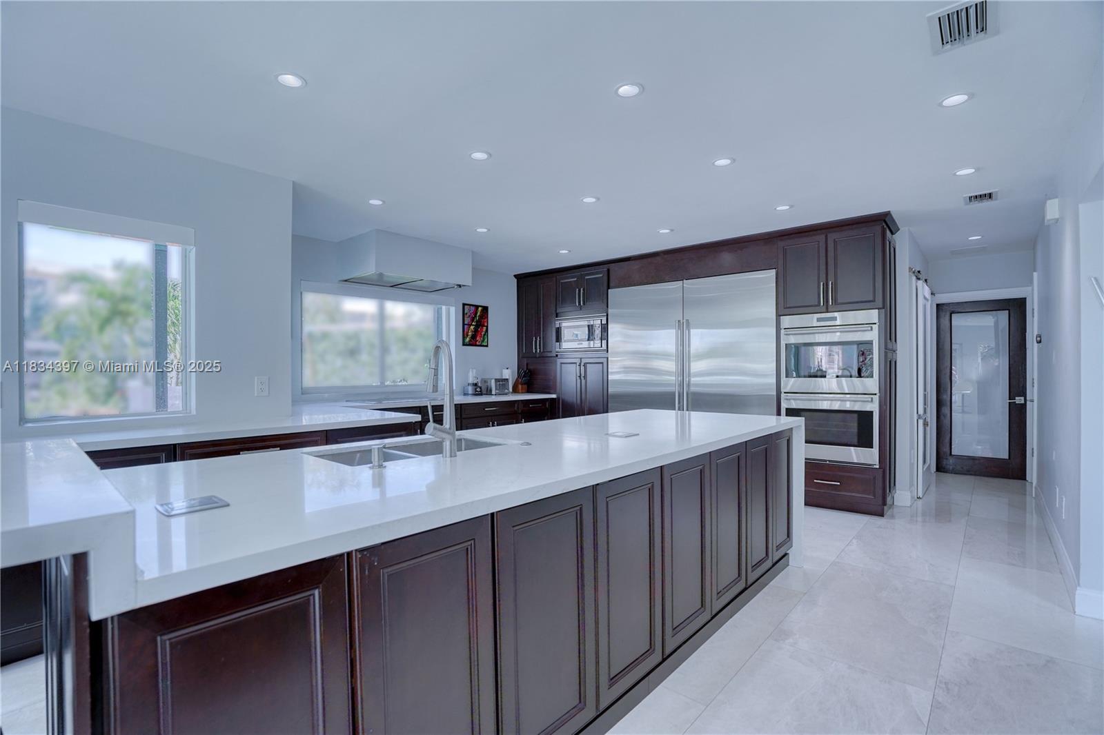 KEYSTONE ISLAND NO 5 - Residential Lease