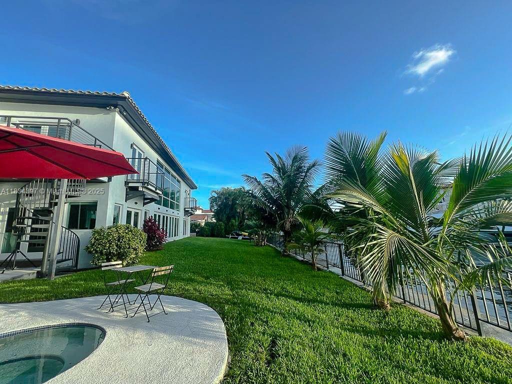 KEYSTONE ISLAND NO 5 - Residential Lease