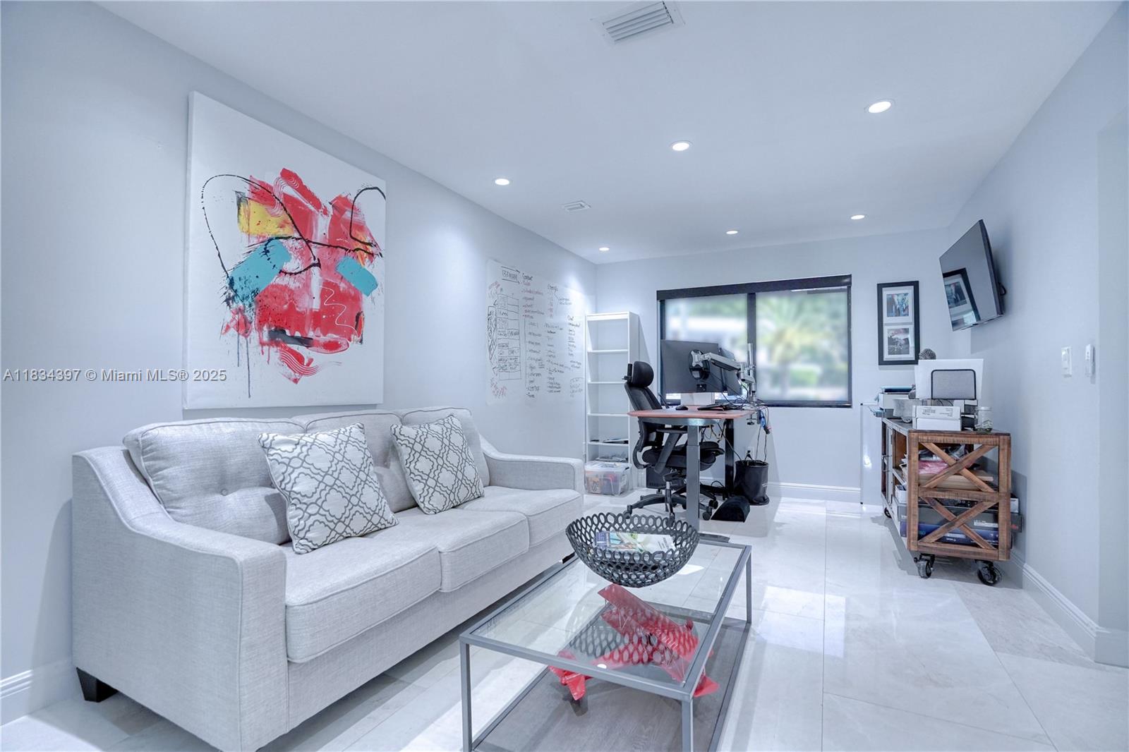 KEYSTONE ISLAND NO 5 - Residential Lease