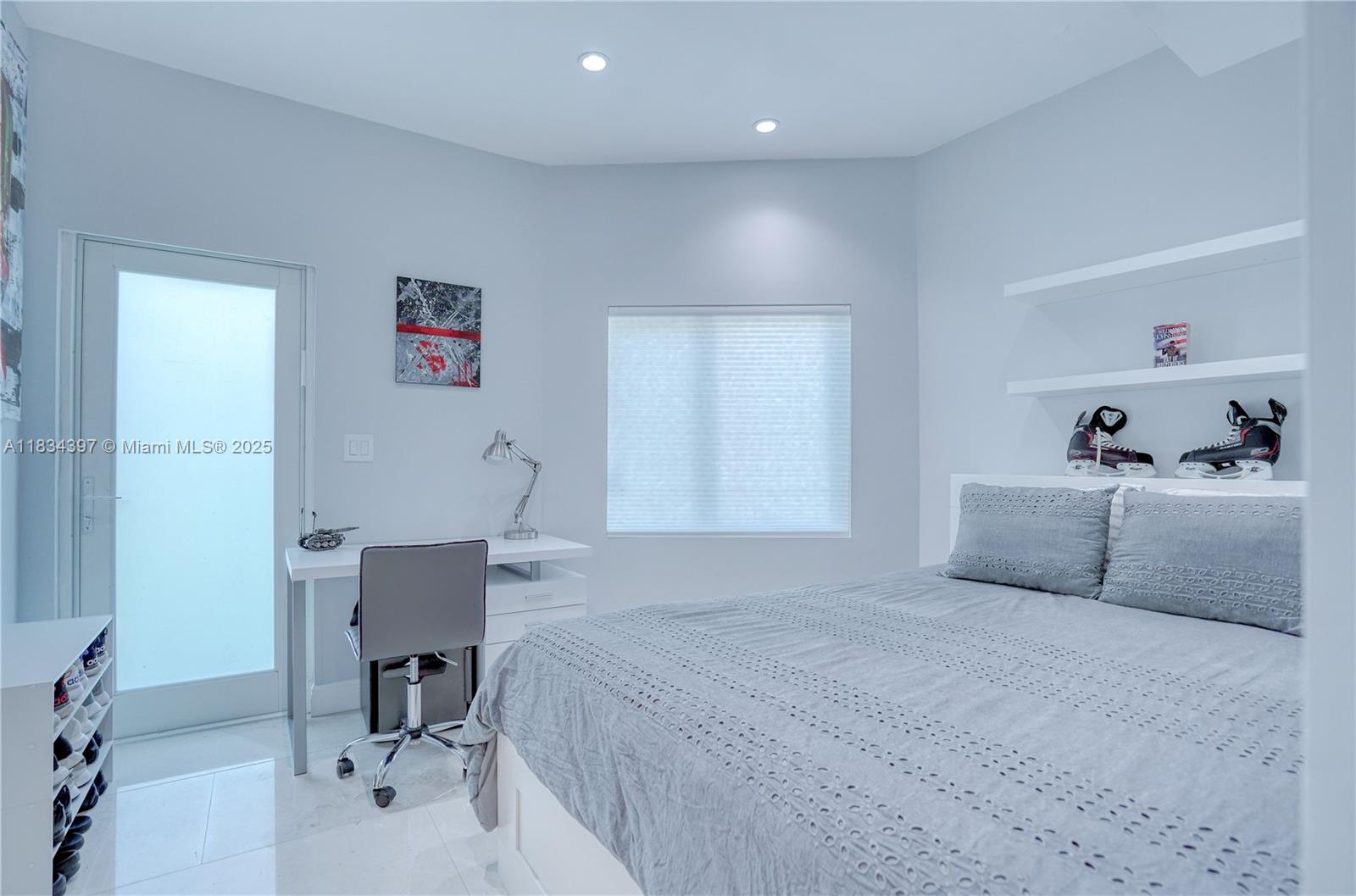 KEYSTONE ISLAND NO 5 - Residential Lease