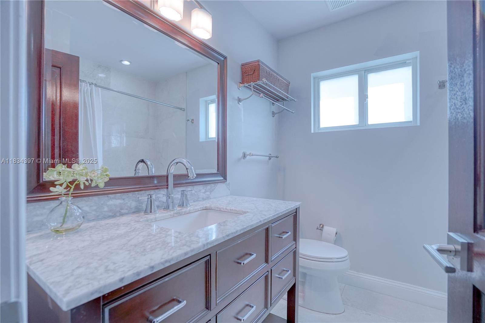 KEYSTONE ISLAND NO 5 - Residential Lease