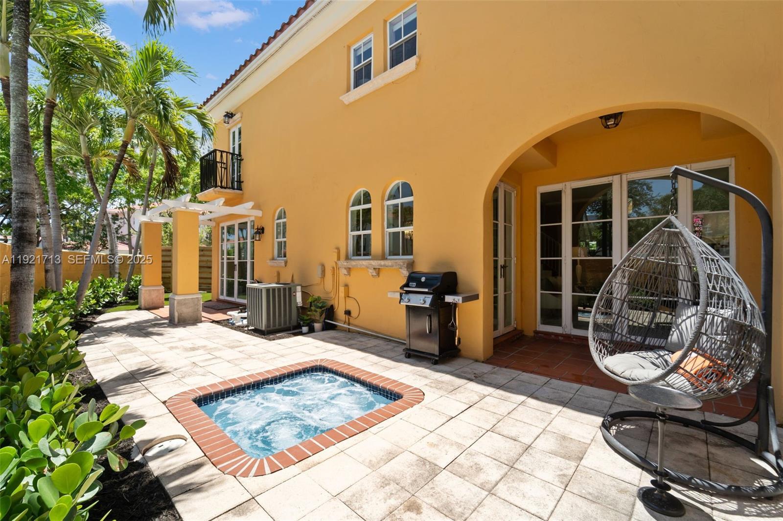 Aventura Bay Townhomes - Residential