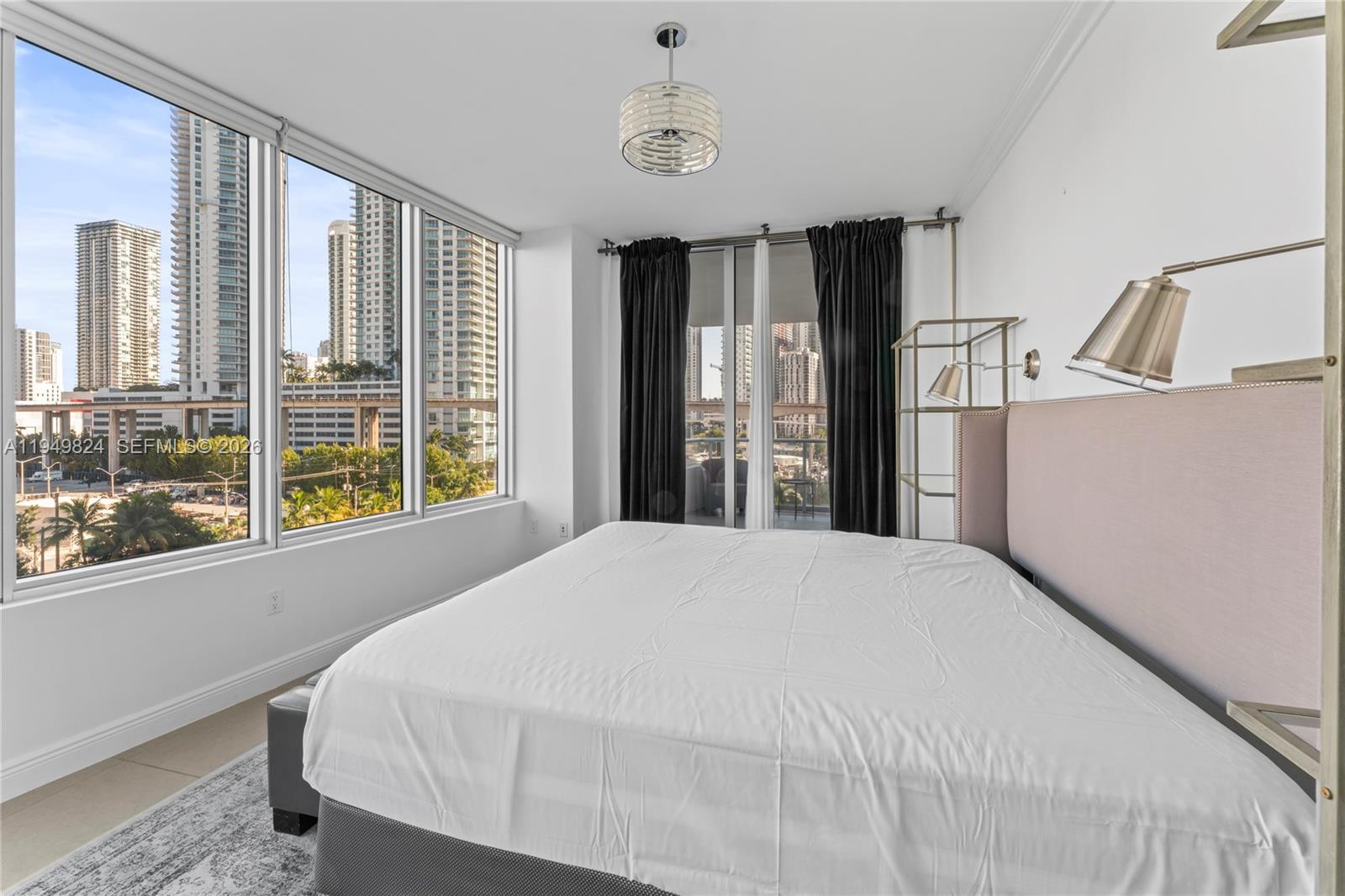 LATITUDE ON THE RIVER CON - Residential