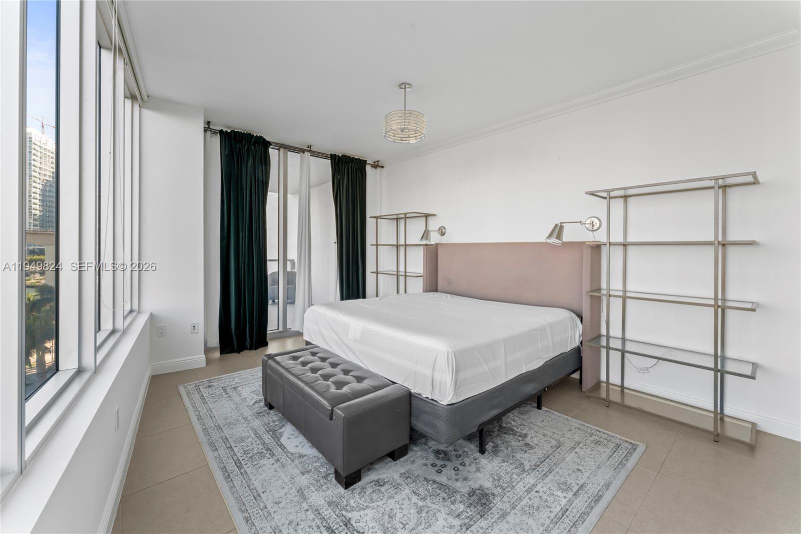 LATITUDE ON THE RIVER CON - Residential