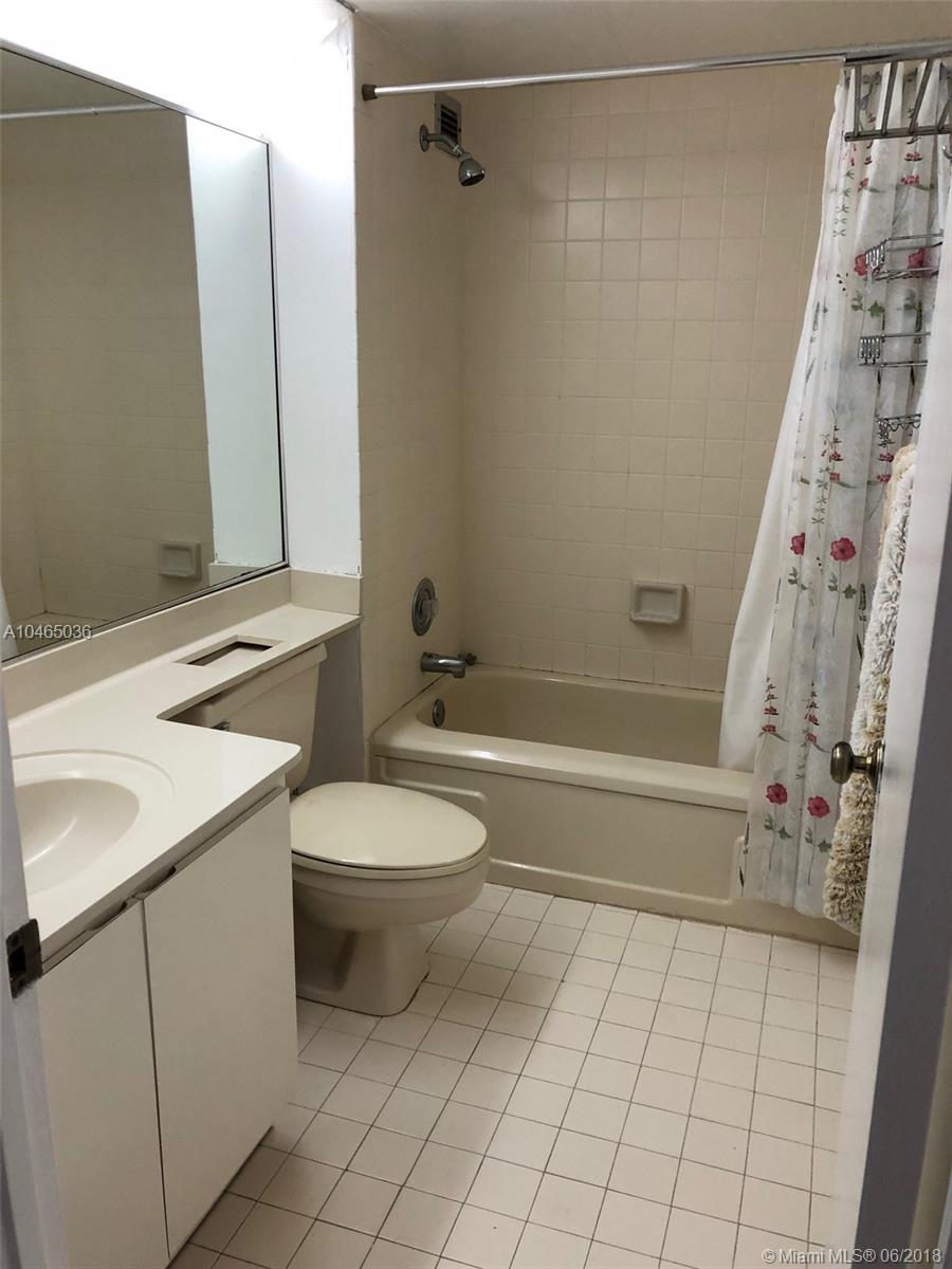 DEL PRADO - Residential Lease