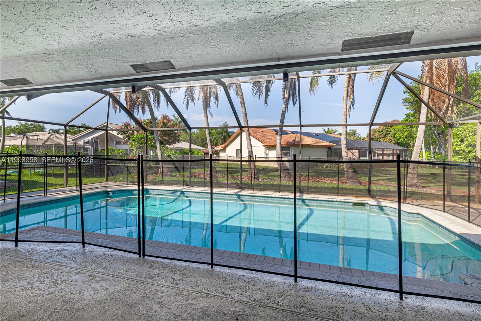 WEST GLEN - Residential