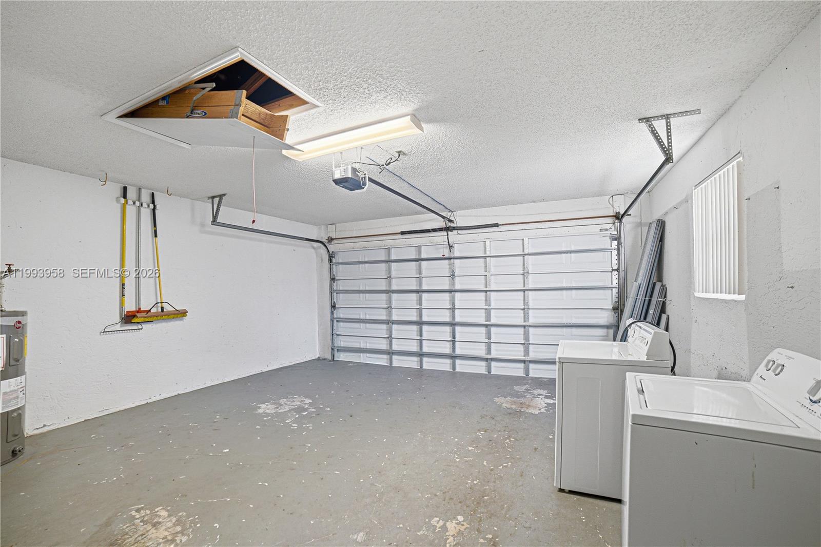 WEST GLEN - Residential