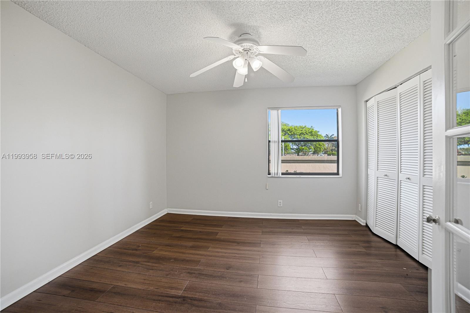 WEST GLEN - Residential