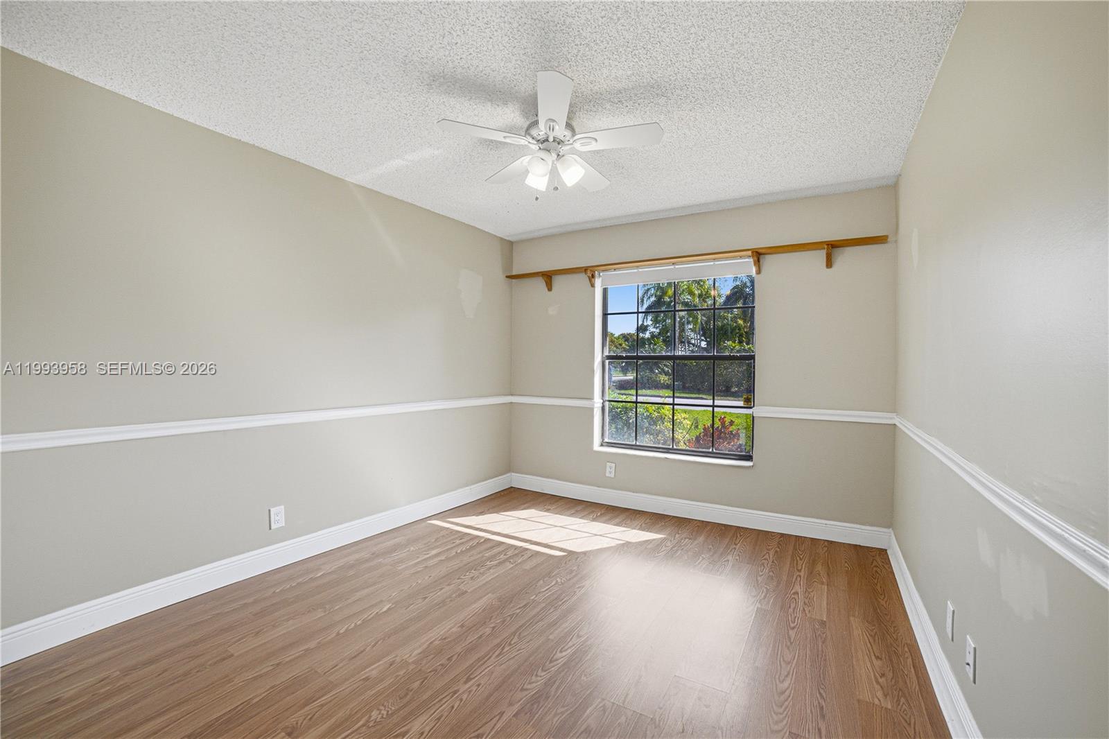 WEST GLEN - Residential