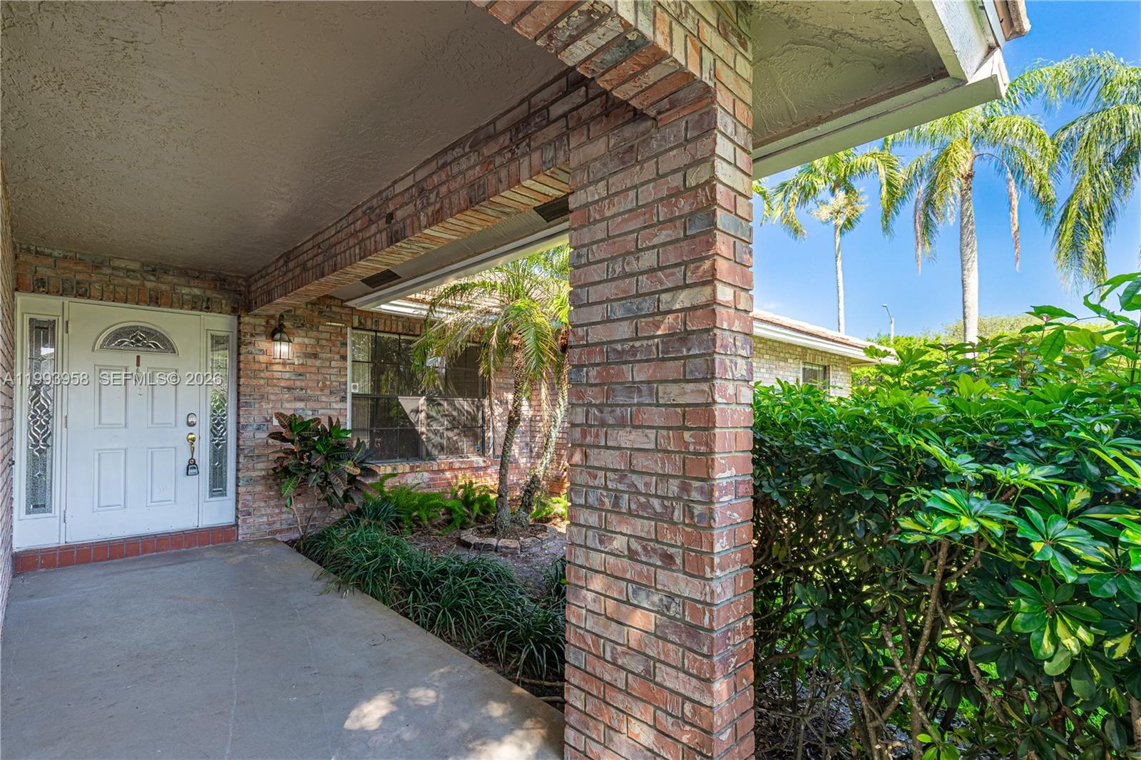 WEST GLEN - Residential