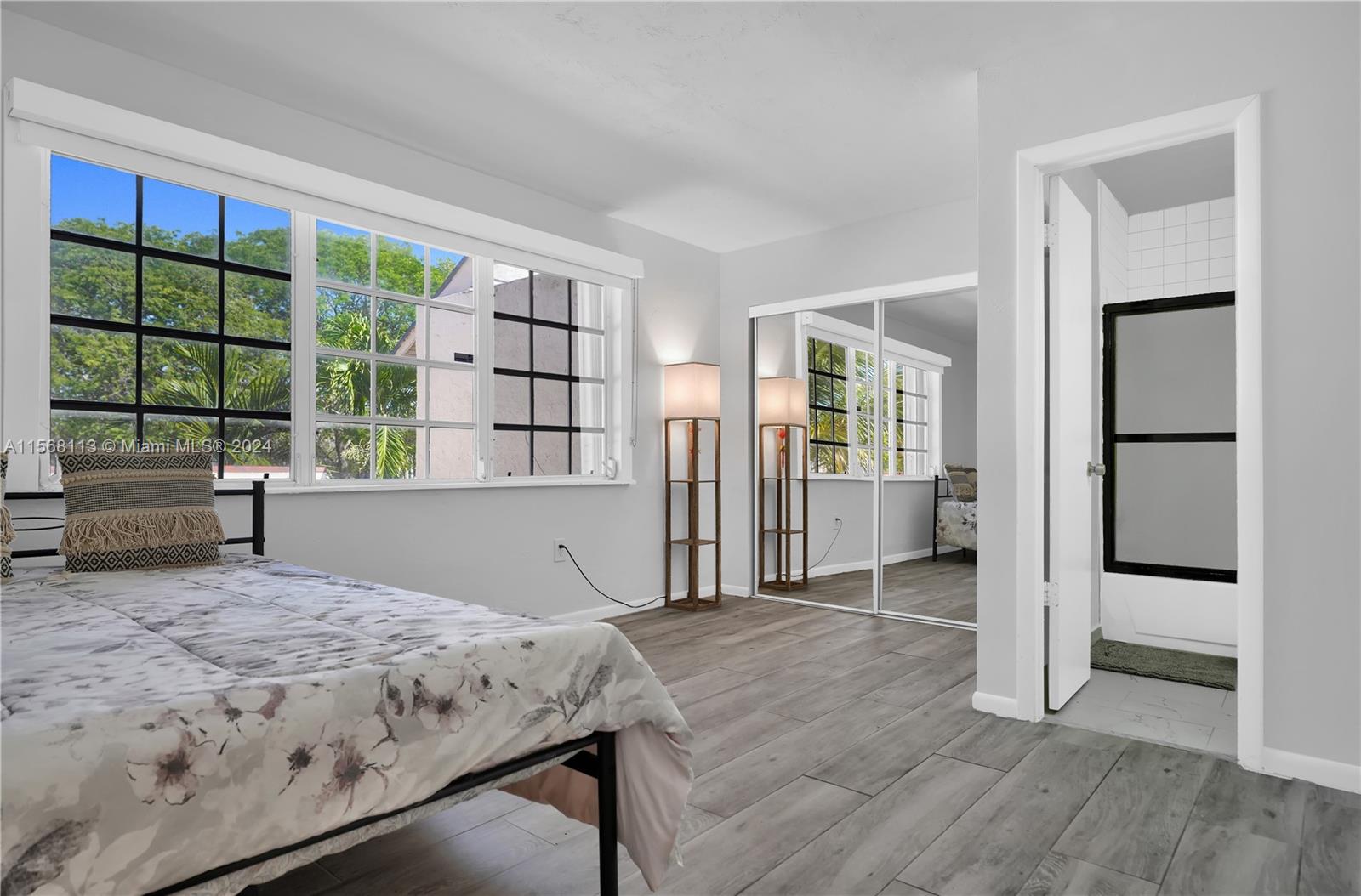 SUNSET PARK TOWN HOUSES - Residential Lease